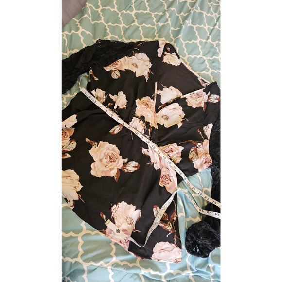 Shein Curve 4XL Black Floral Lace Sleeve Blouse Plus Size - Picture 8 of 11